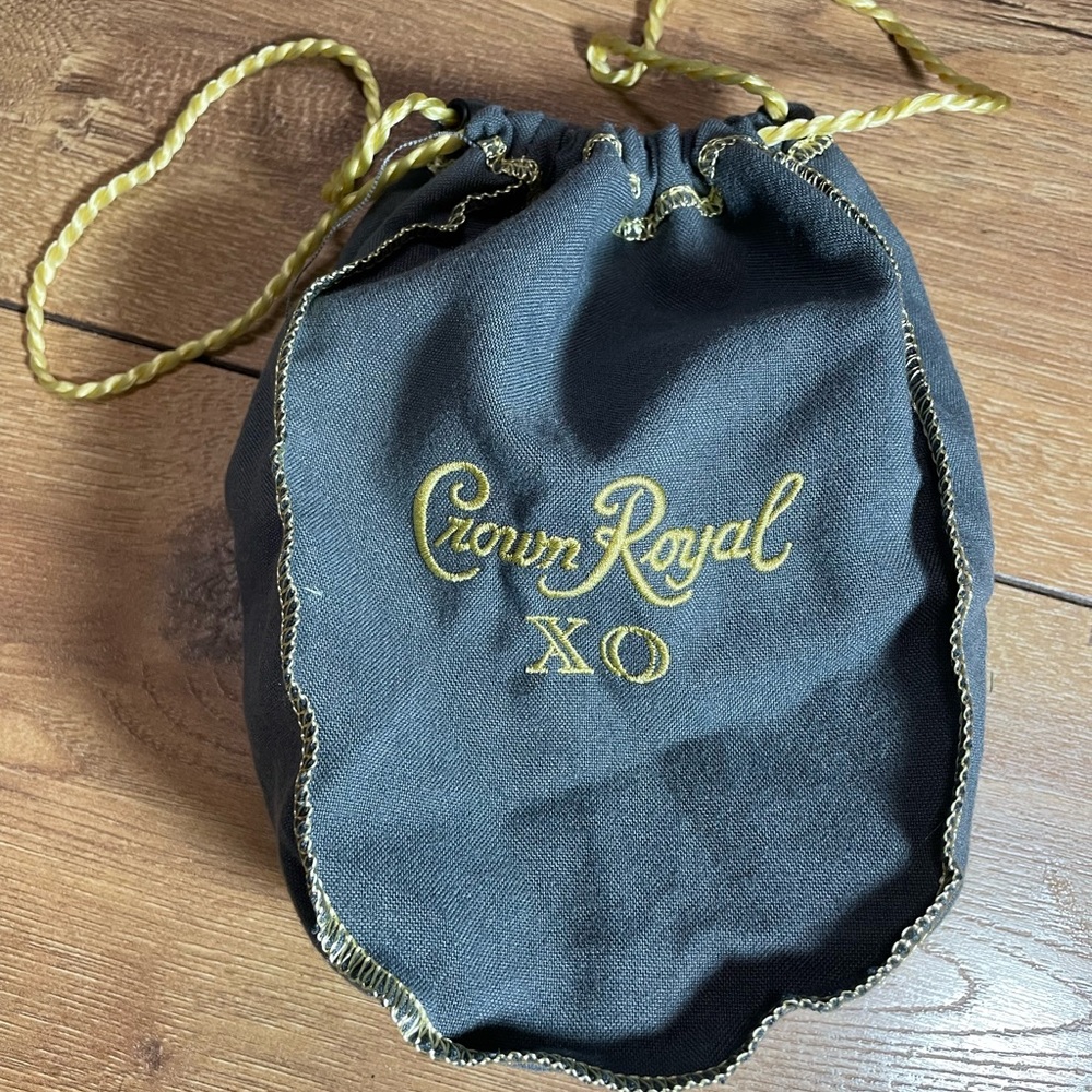 Crown Royal Bag with Drawstring | Grey w/XO - Extra Old